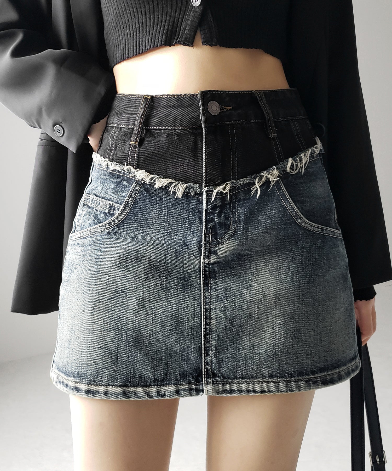 【 ３size ／ ２color 】ダメージドッキングヴィンテージデニムミニスカート ／damage docking vintage denim mini skirt