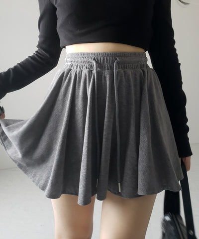 【 ３color ／インナーパンツ裏地付 】ハイウエストカットフレアミニスカート ／ High waist cut flare mini skirt