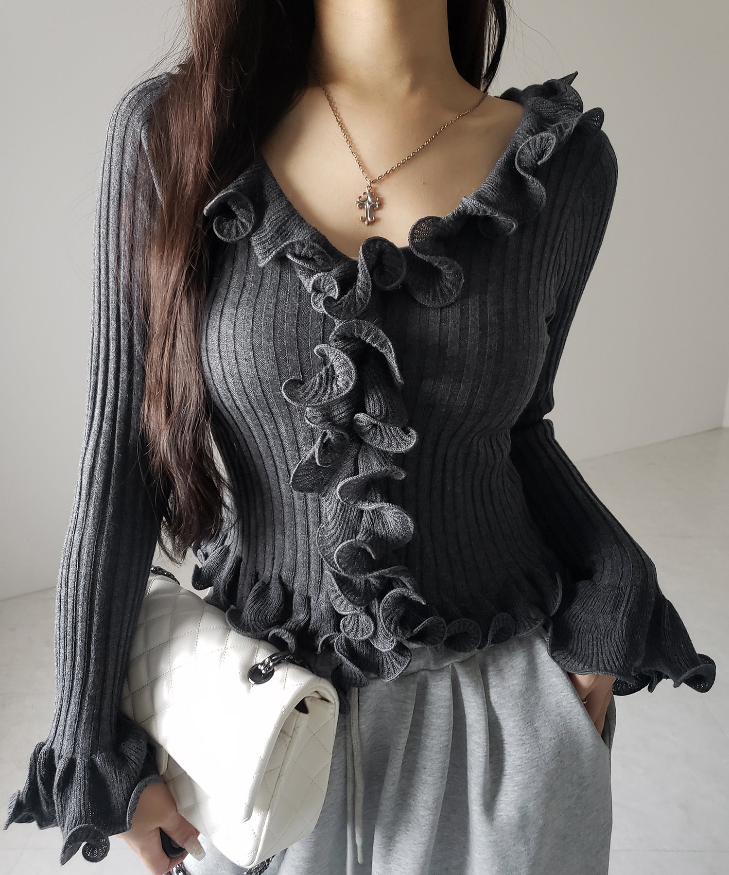 シアーフリル長袖リブニットカーディガン ／ sheer frill long-sleeve ribbed knit cardigan