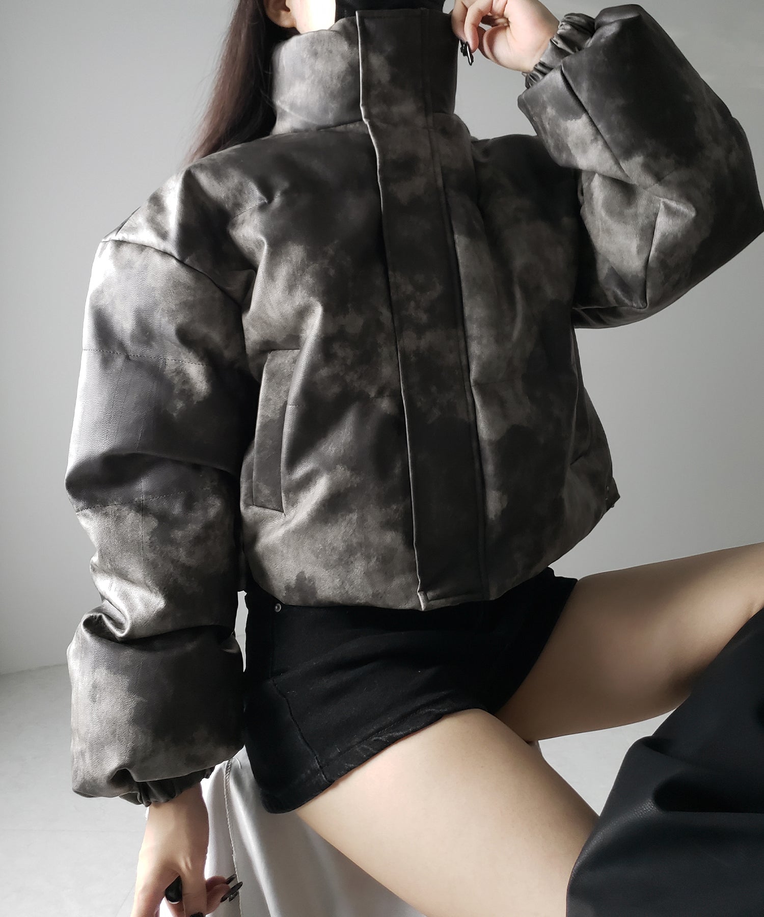 【 ２color 】ヴィンテージタイダイフェイクレザーショートダウンジャケット ／ vintage tyedye fake leather short down jacket
