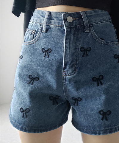 【 ２color 】ミニリボン刺繍ハイウエストデニムショートパンツ ／ mini ribbon  embroidery high waist denim short pants