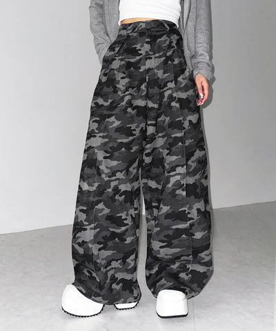 【 ２color ／ ４size 】ダブルタックヴィンテージカモフラージュワイドパンツ ／ double tuck vintage camouflage wide pants