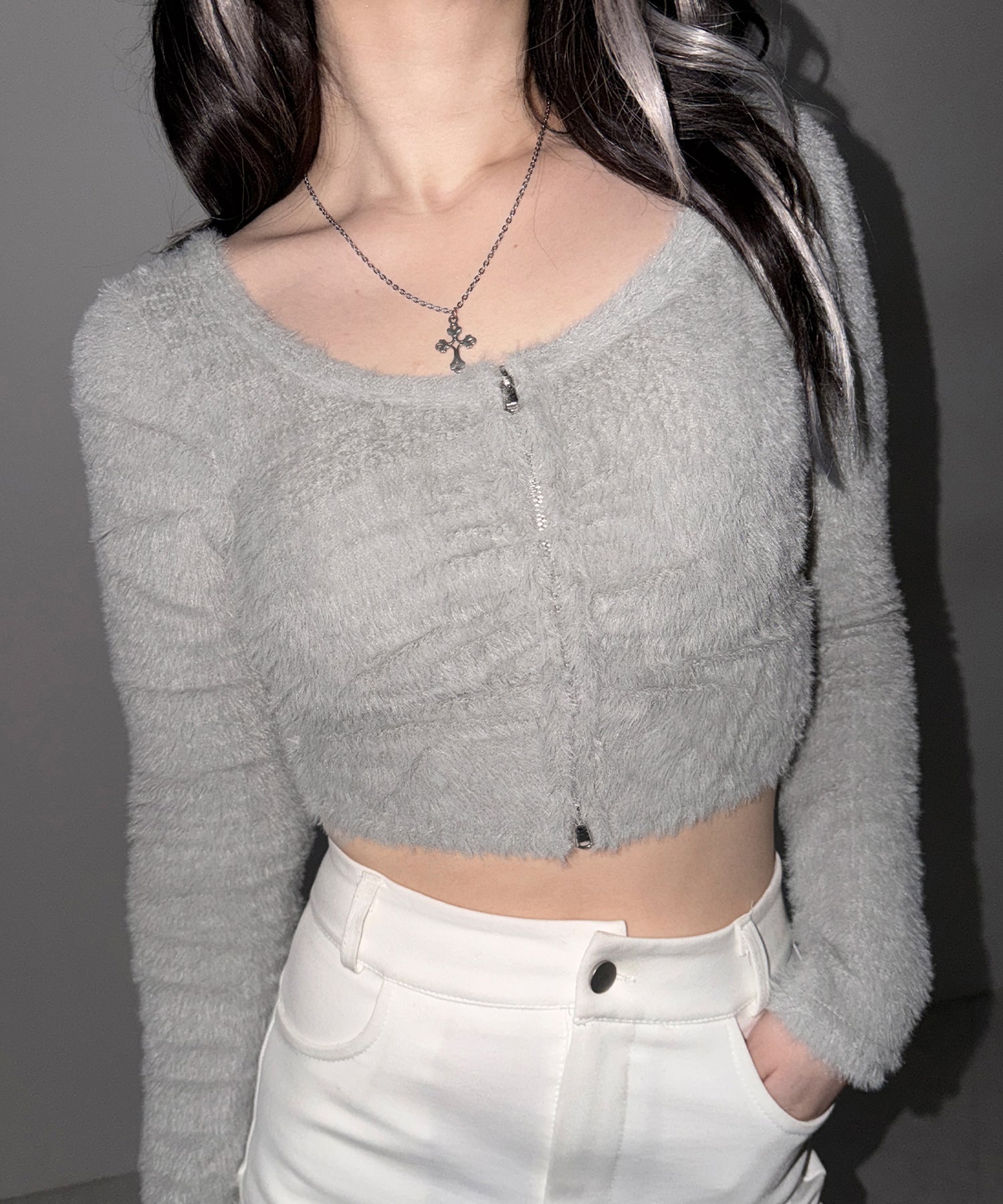 フロントジップショートシャギートップス／ front zip short shaggy tops