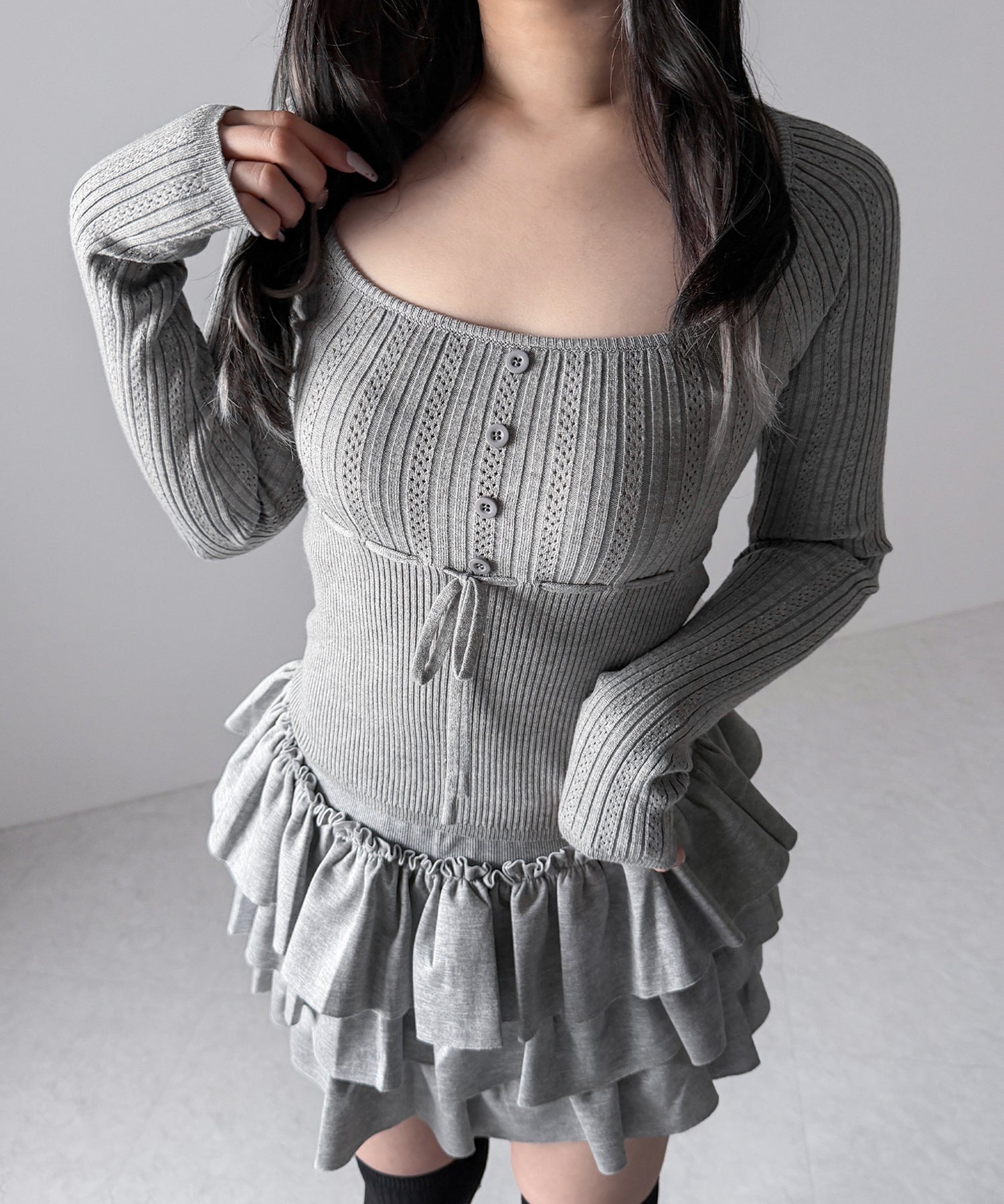 スリムフィット透かし柄リブニット / slim fit watermark pattern rib knit tops