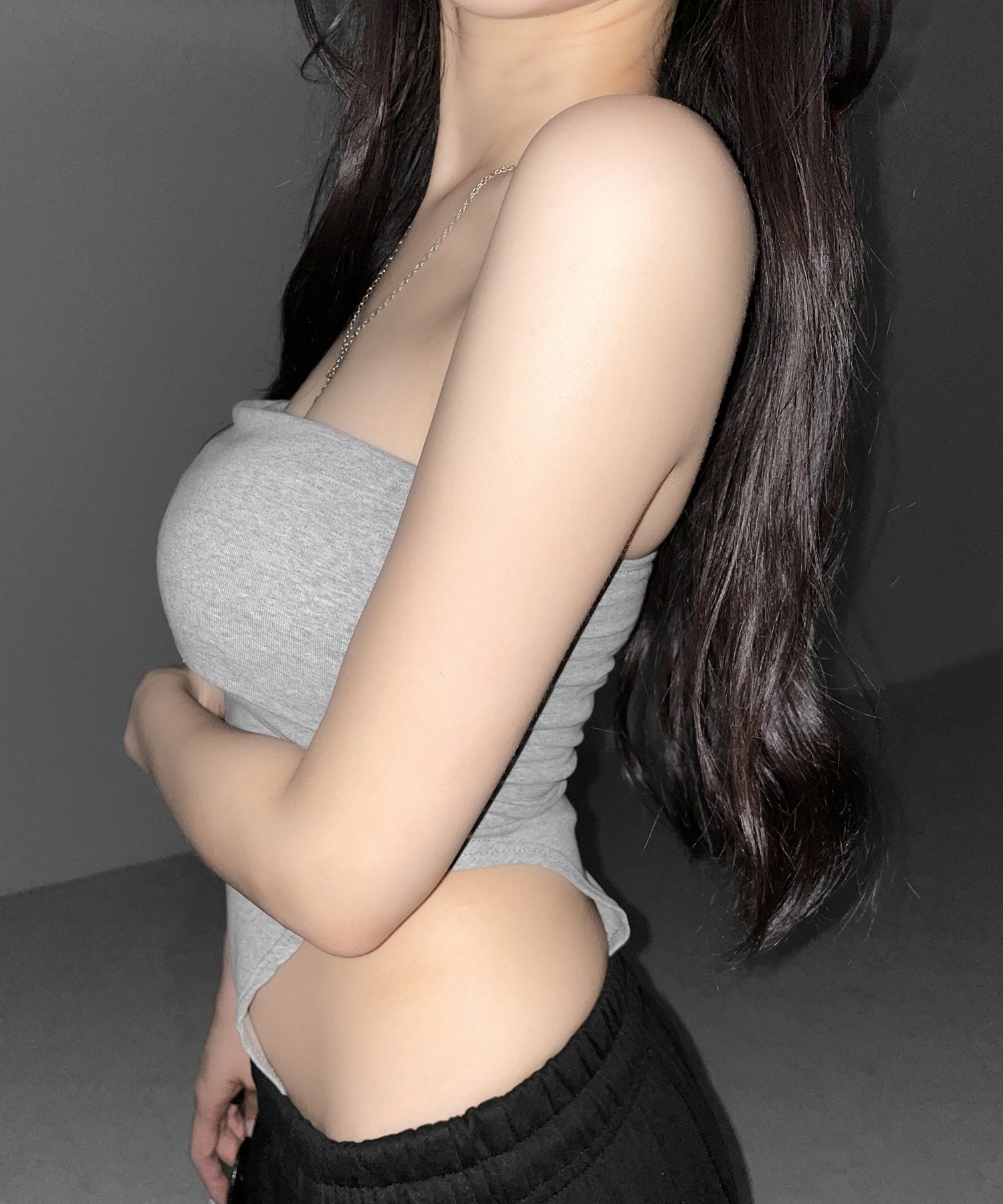 ボディスーツカットアウトベアトップ ／bodysuits cutout bare tops