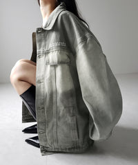 M / GRAY