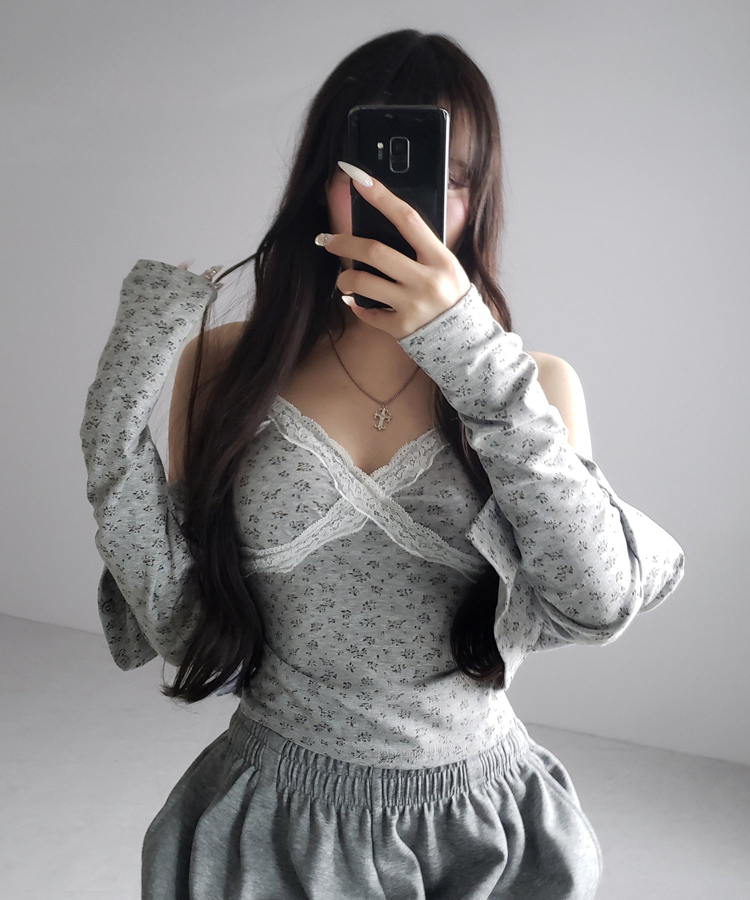 【 ２点セット 】小花柄レースキャミソール ＋ カーディガン SET ／ （ 2piece SET ）Floral lace camisole + cardigan SET