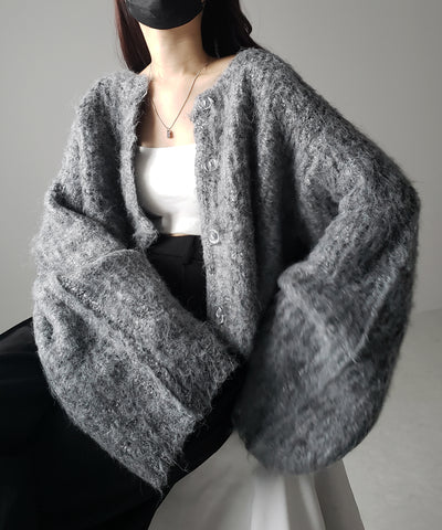 ボリュームワイドスリーブショートシャギーニットカーディガン ／ volume wide sleeve short shaggy knit cardigan