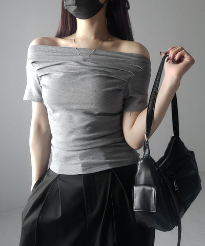 【 ３color 】半袖タックデザインドレープオフショルダートップス