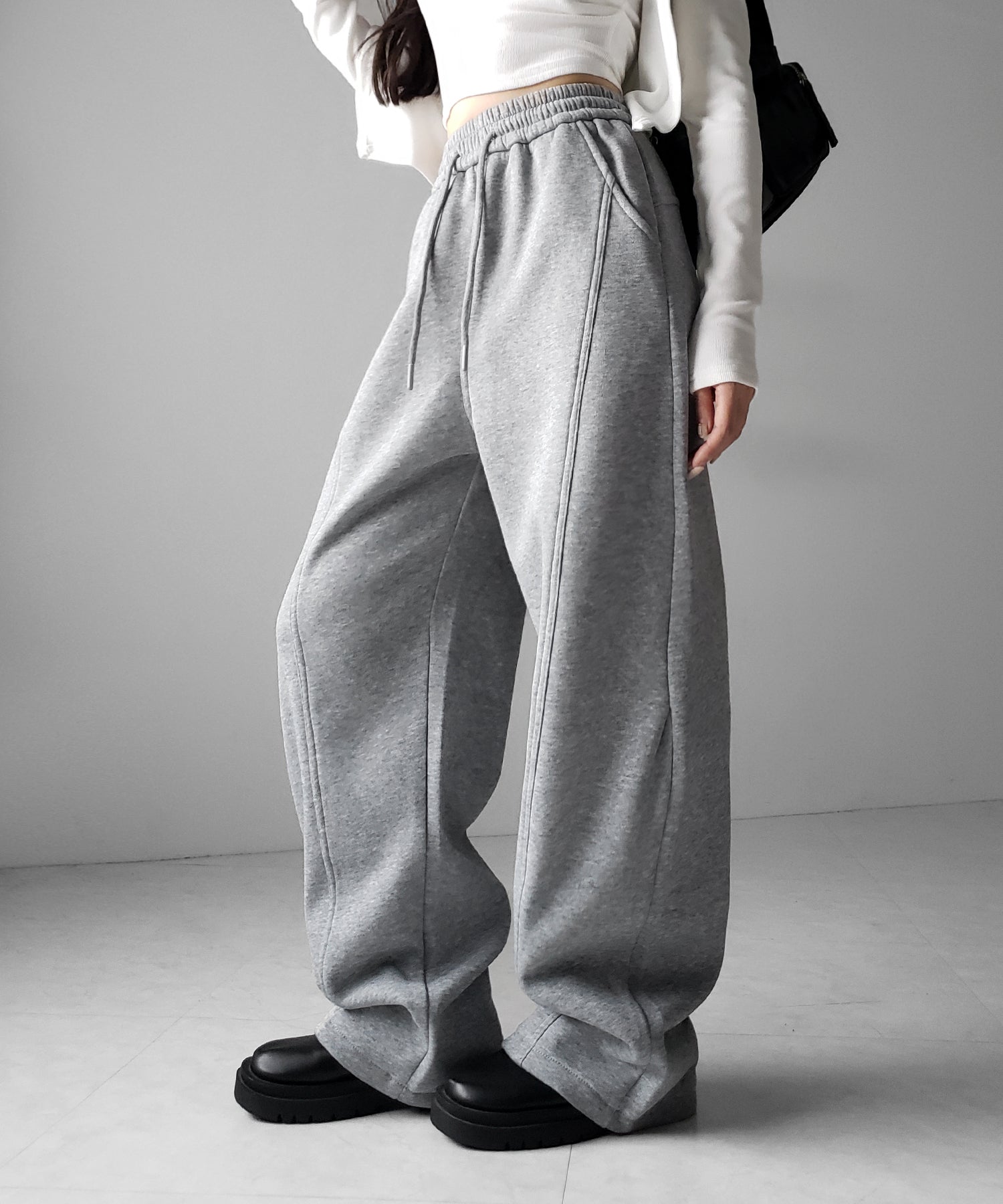 【 裏起毛 】カーブラインサイドタックワイドスウェットパンツ