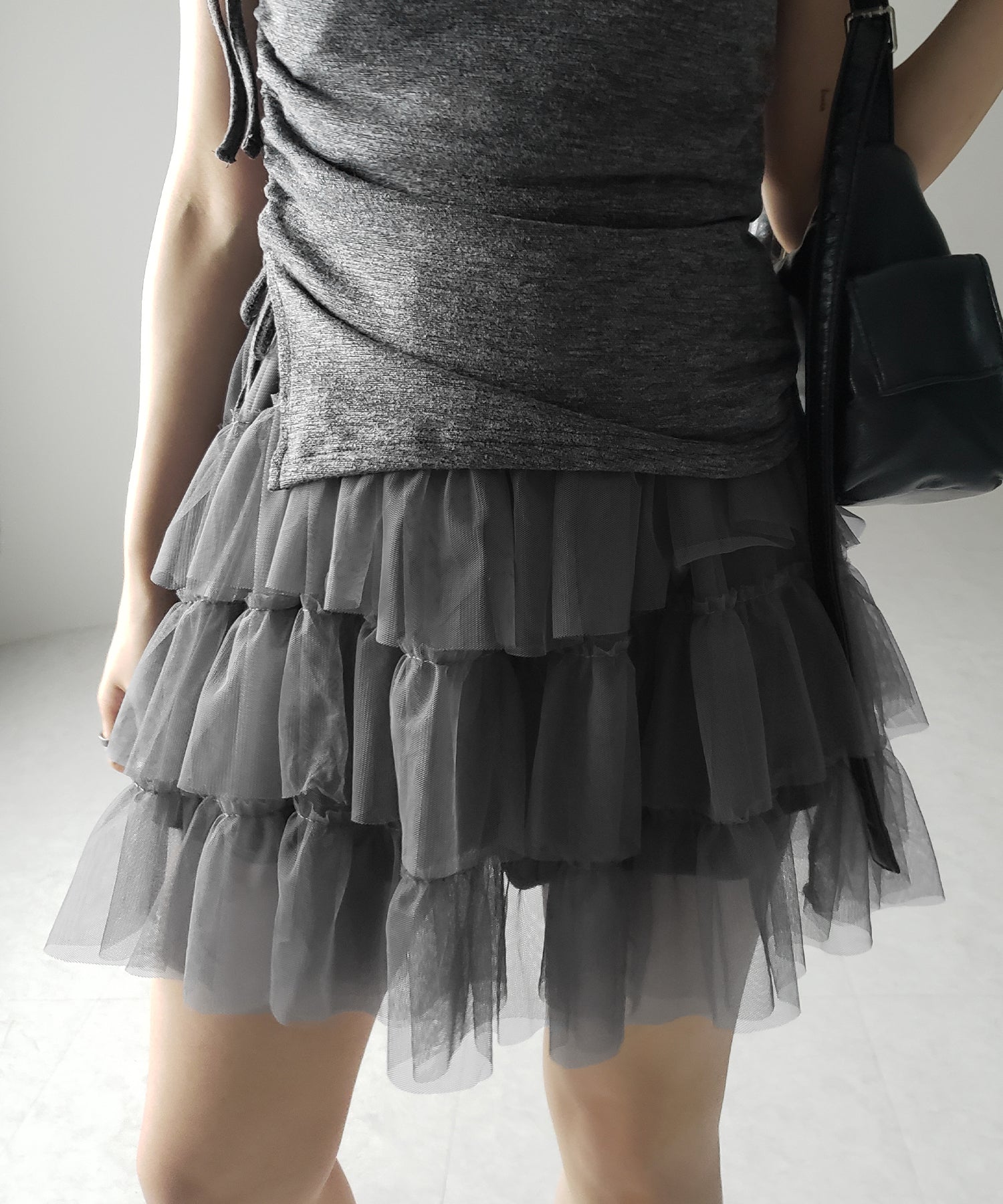 【 ３color 】チュールフリルボリュームミニスカート ／ tulle frill volume mini skirt