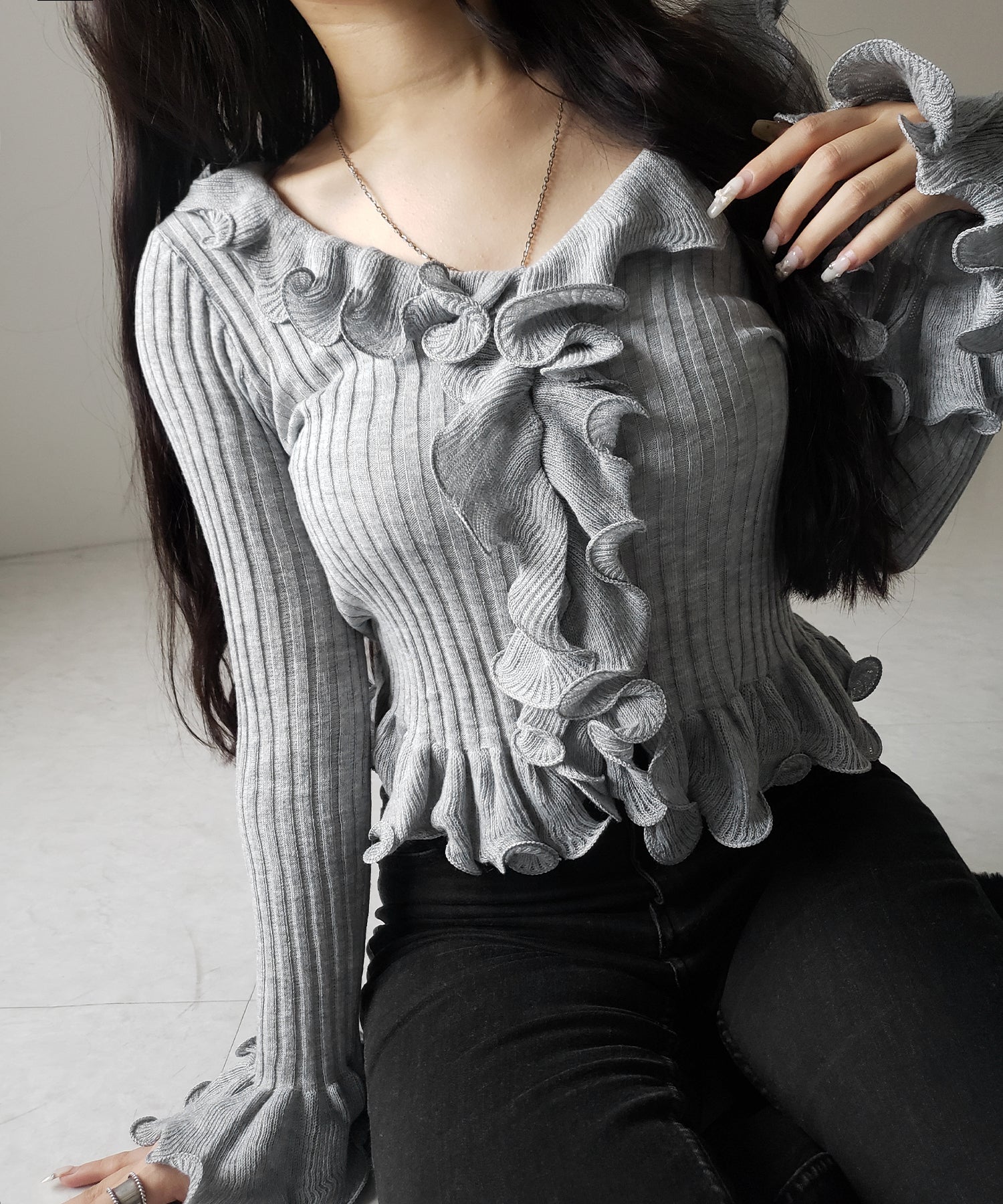 シアーフリル長袖リブニットカーディガン ／ sheer frill long-sleeve ribbed knit cardigan