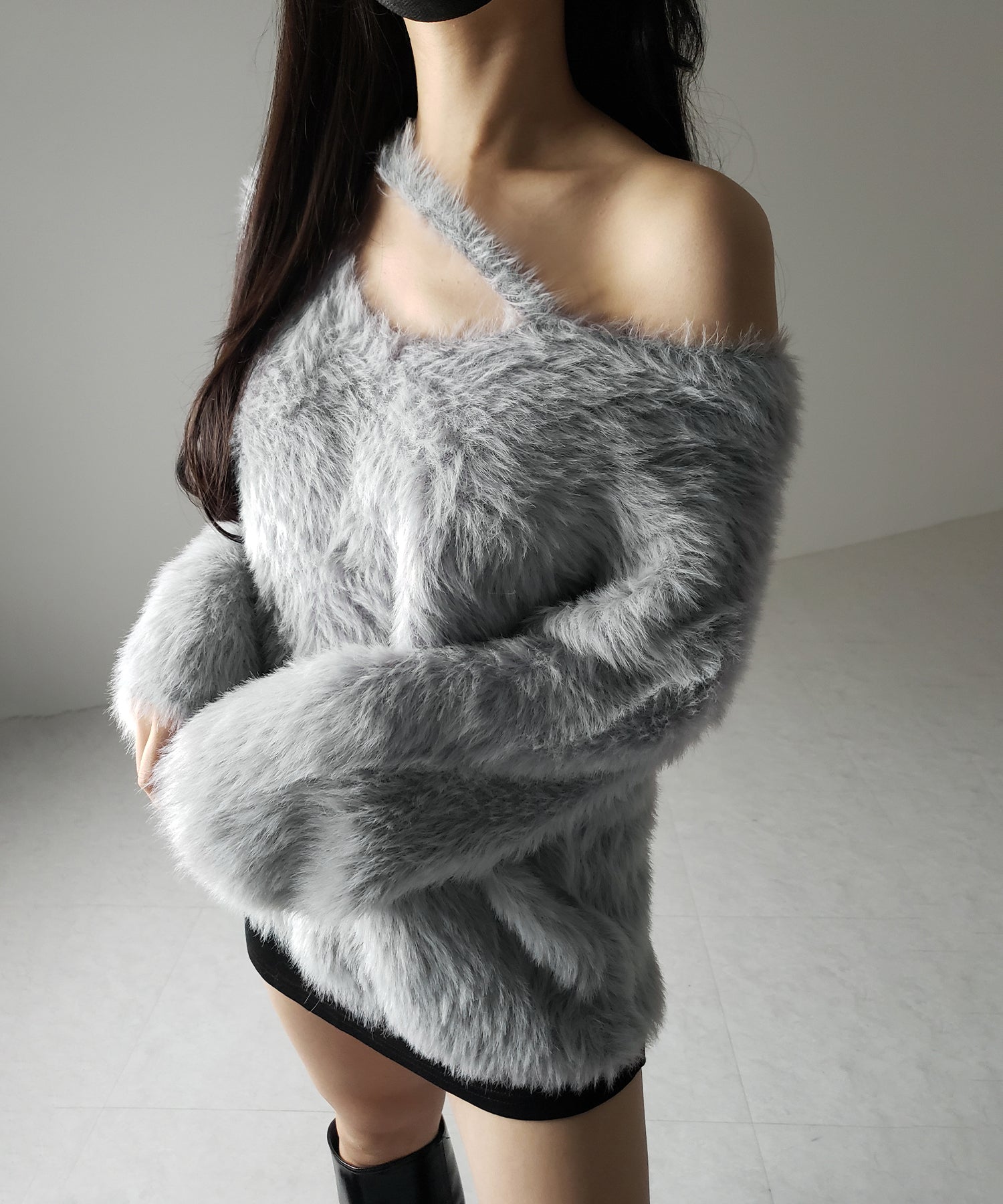 【 ３color 】ナナメストラップカットアウトシャギーニット ／ naname strap cutout shaggy knit
