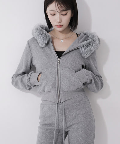 【 セットアップ 】ファーフードショートパーカー＆スウェットフレアパンツ ／ Fur short hoodie ＆ sweat flare pants SETUP