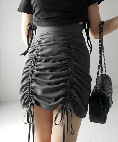 【 インパン裏地付 ／ セルフカット調節可能 】 ストラップダブルリボンシャーリングミニスカート ／ strap double ribbon shirring mini skirt