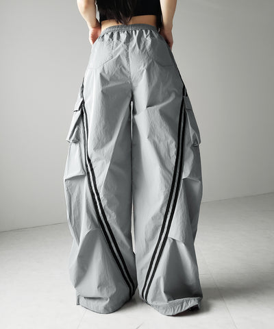 【 ３color ／裾絞り可能２WAY 】サイドラインナイロンタックカーゴワイドパンツ ／ side line nylon tuck cargo wide pants