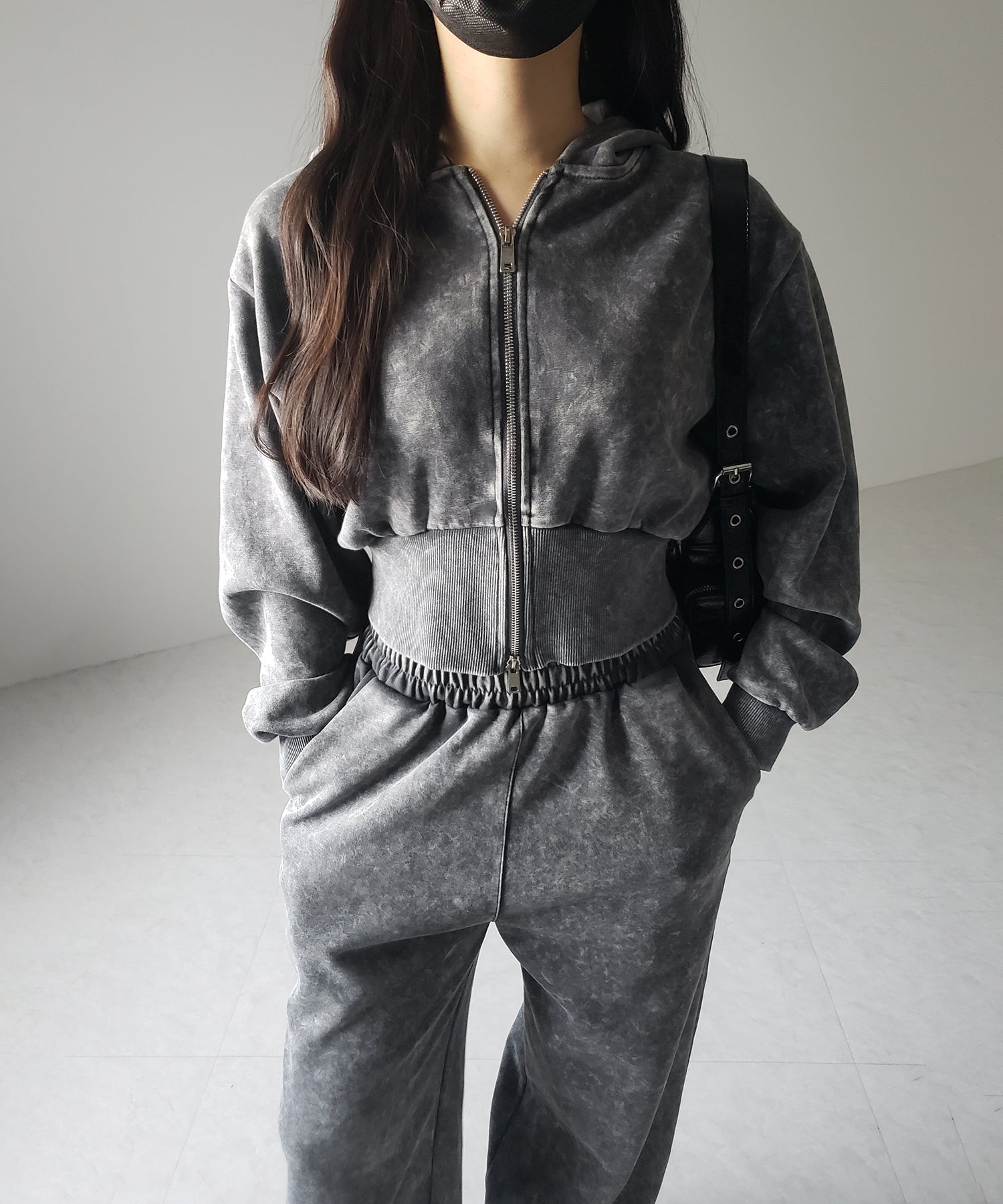 【 セットアップ 】ピグメントヴィンテージショートパーカー ＋ ワイドパンツ SET ／ pigment vintage short hoodie + wide pants SET
