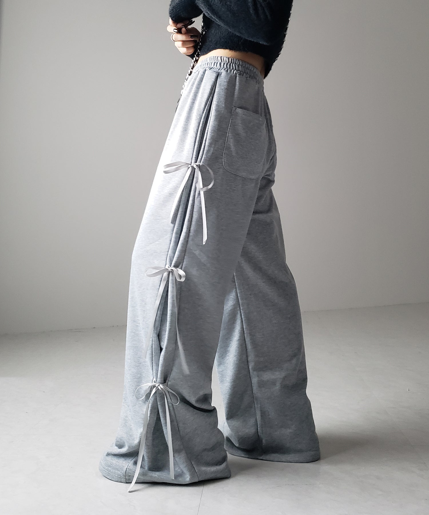 【 ２color 】３ストラップサイドリボンワイドスウェットパンツ／ three strap side ribbon wide sweat pants