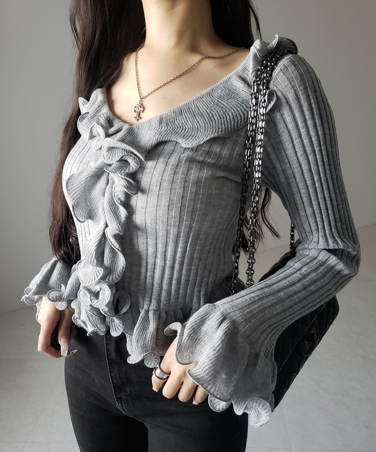 シアーフリル長袖リブニットカーディガン ／ sheer frill long-sleeve ribbed knit cardigan