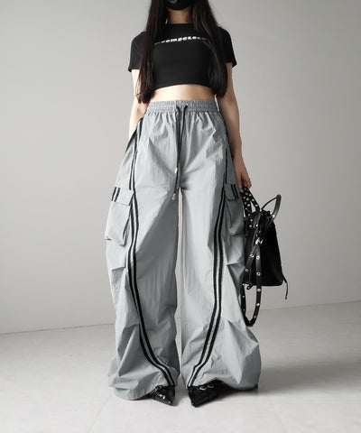 【 ３color ／裾絞り可能２WAY 】サイドラインナイロンタックカーゴワイドパンツ ／ side line nylon tuck cargo wide pants