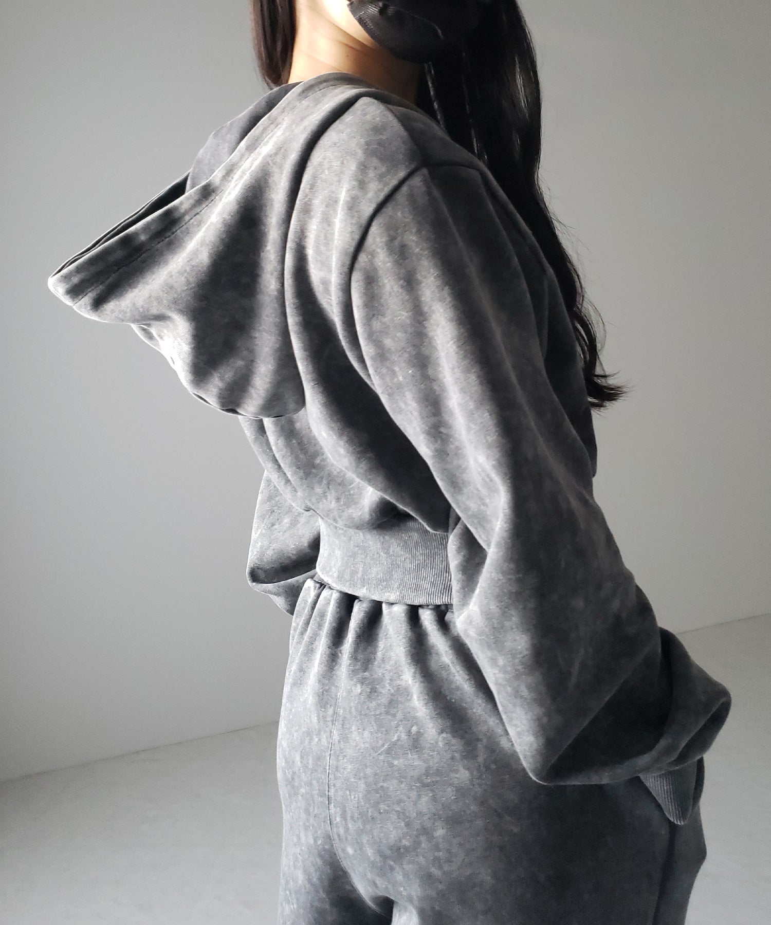 【 セットアップ 】ピグメントヴィンテージショートパーカー ＋ ワイドパンツ SET ／ pigment vintage short hoodie + wide pants SET