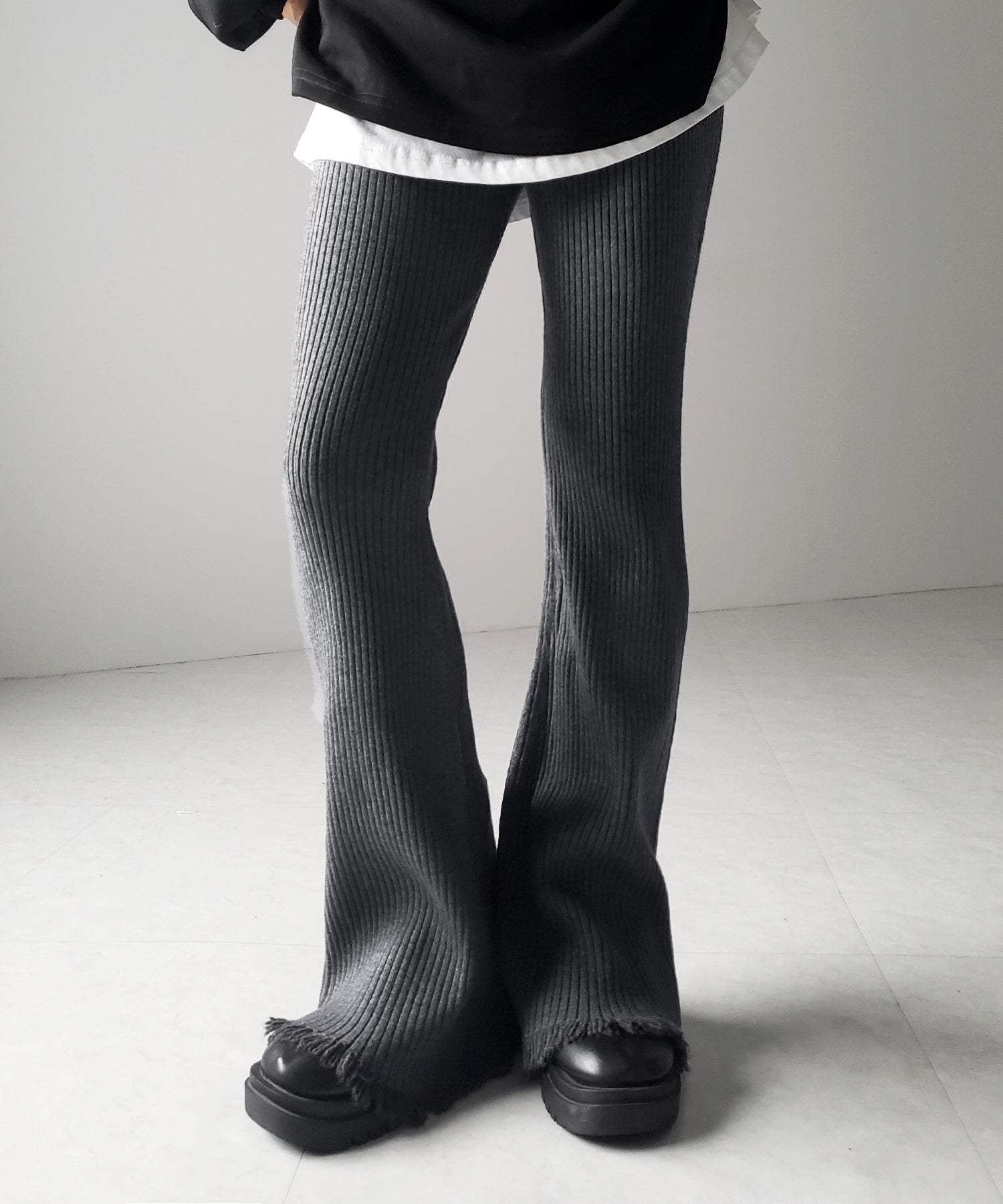 【 ２color 】フリンジリブニットフレアパンツ ／ fringe lib knit flare pants