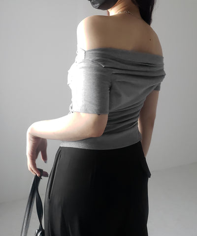 【 ３color 】半袖タックデザインドレープオフショルダートップス