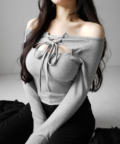 レースアップリボンカットアウトオフショルリブロンT ／ lace up ribbon cutout offshoulder ribbed long T-shirt