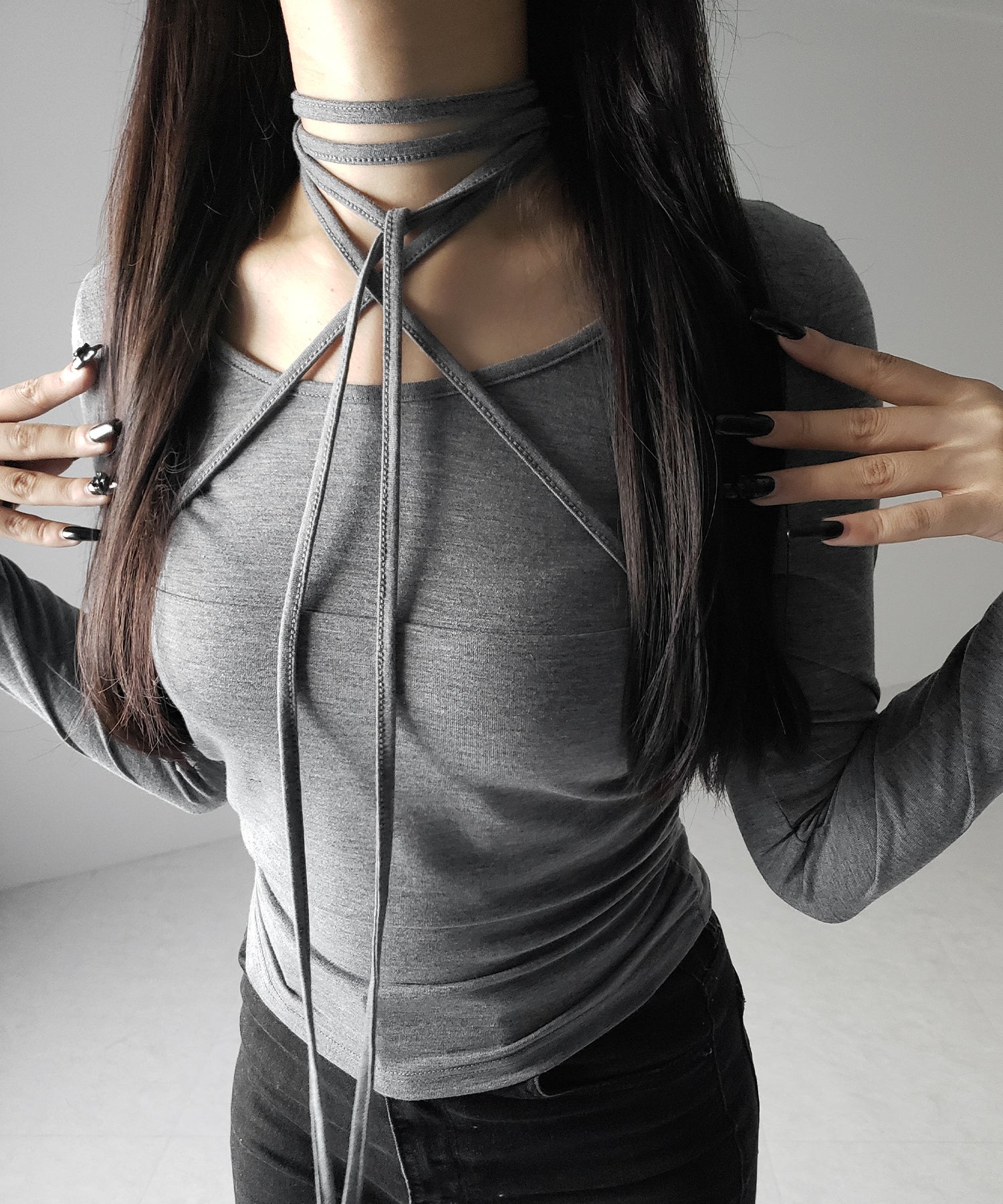 【 ３color 】クロスストラップロングチョーカーリボントップス ／ cross strap long choker ribbon tops