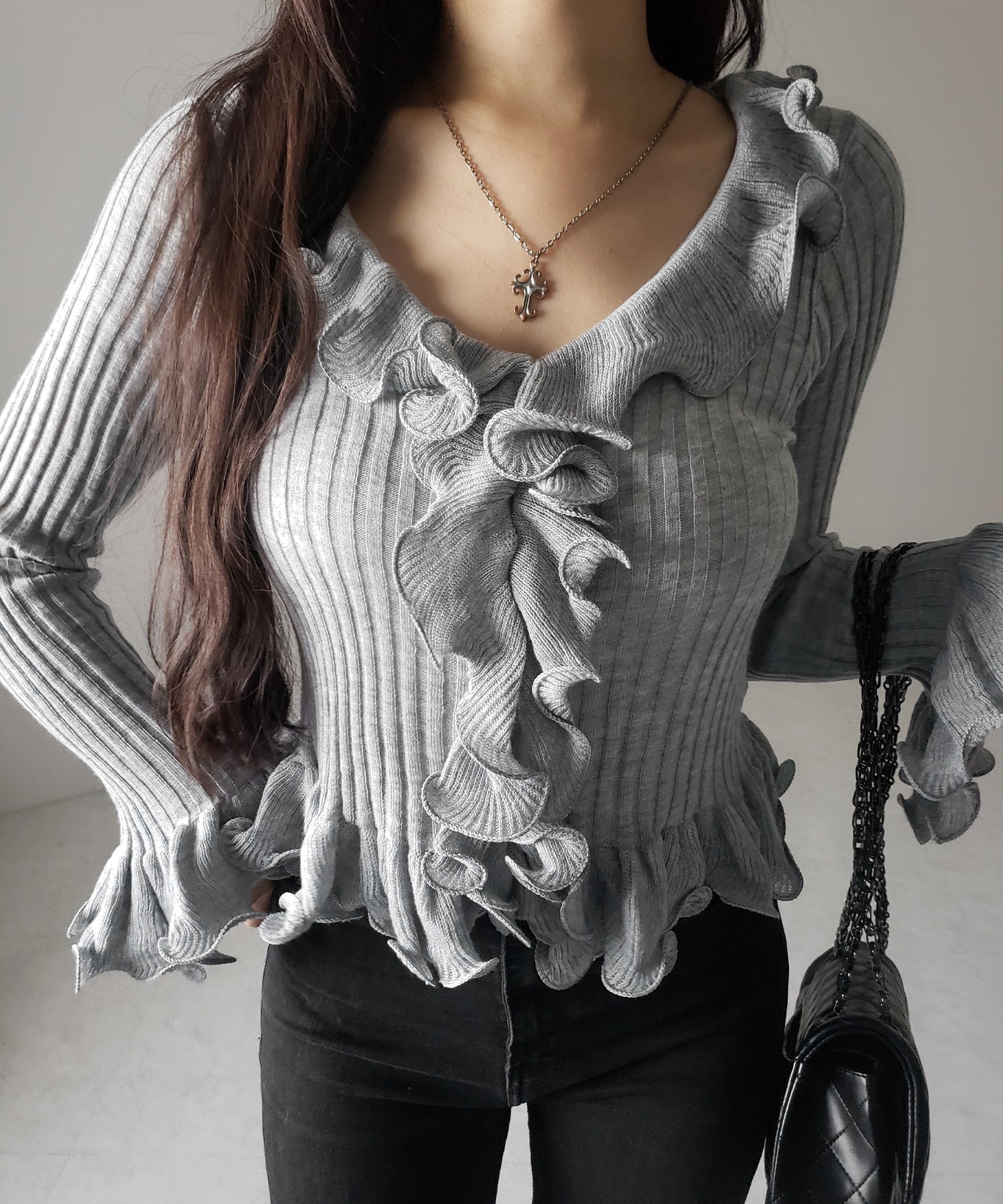 シアーフリル長袖リブニットカーディガン ／ sheer frill long-sleeve ribbed knit cardigan