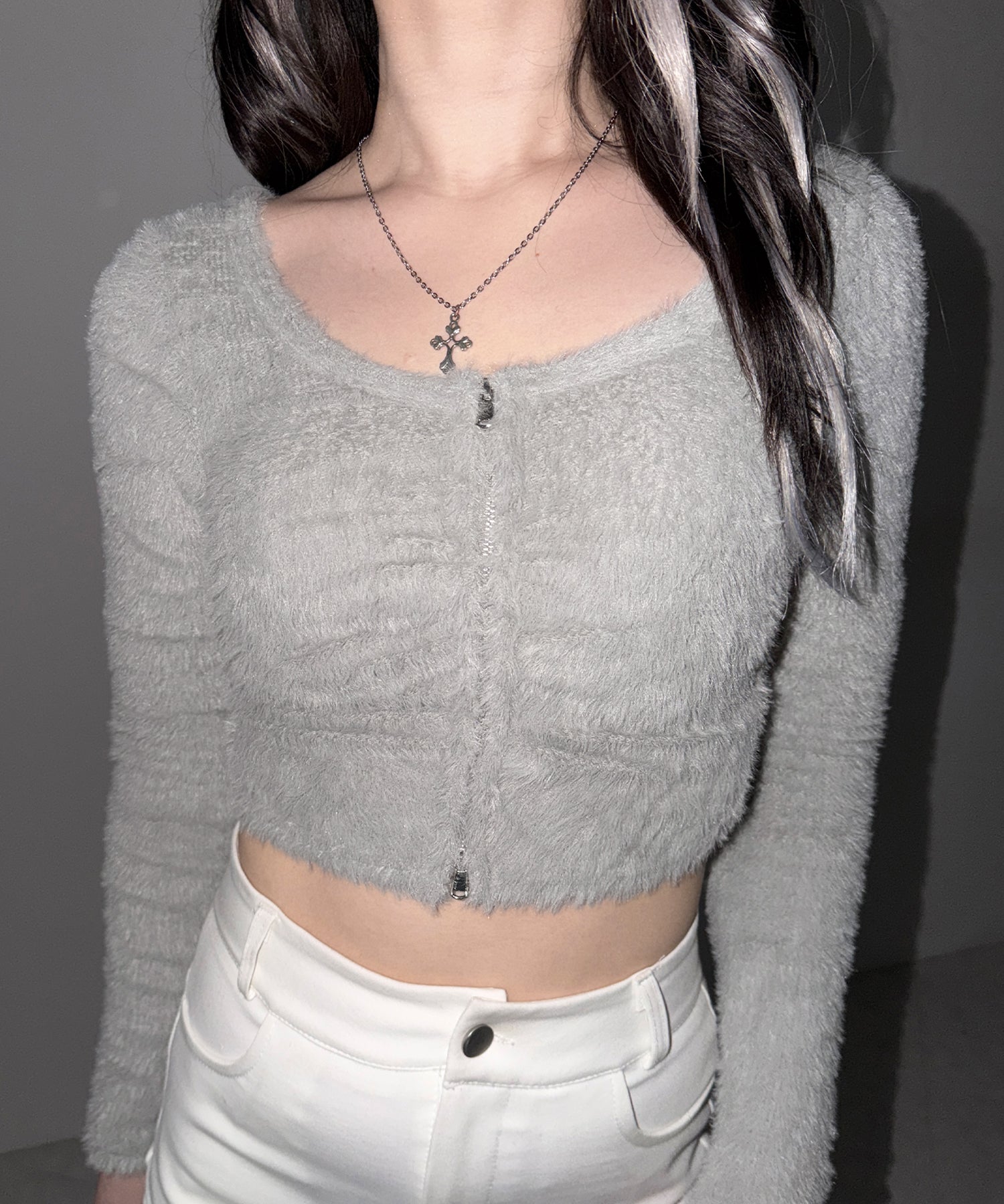 フロントジップショートシャギートップス／ front zip short shaggy tops