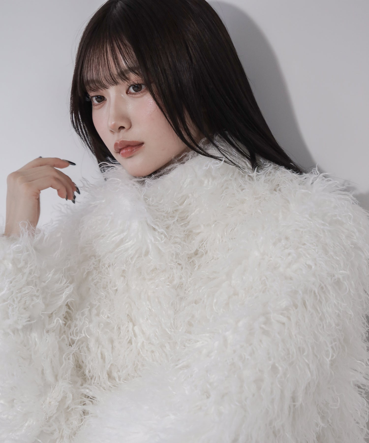 シャギーフェイクファーレディミドルコート ／ shaggy fake fur lady middle coat
