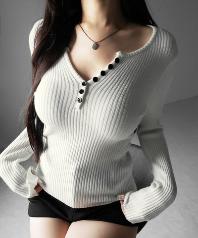 フロントボタンヘンリーネックスリムリブニット ／ Front button henley neck slim rib knit