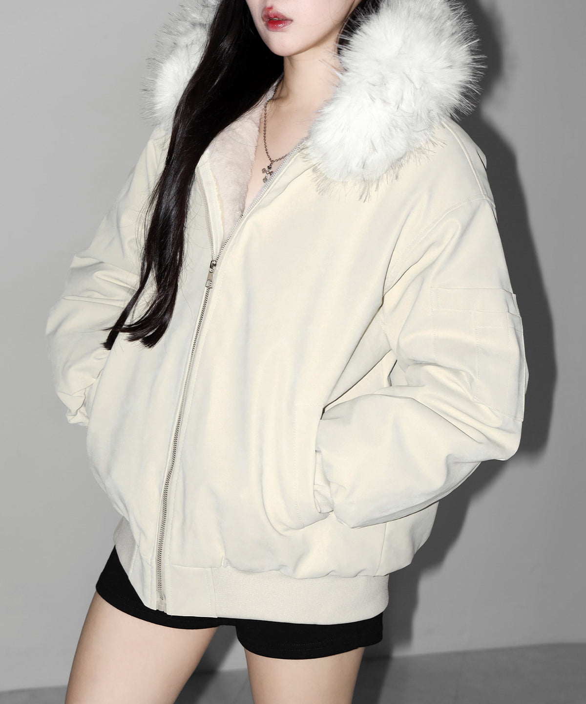 ファーフードヴィンテージフェイクレザーオーバーブルゾン ／ fur hooded vintage fake leather over blouson