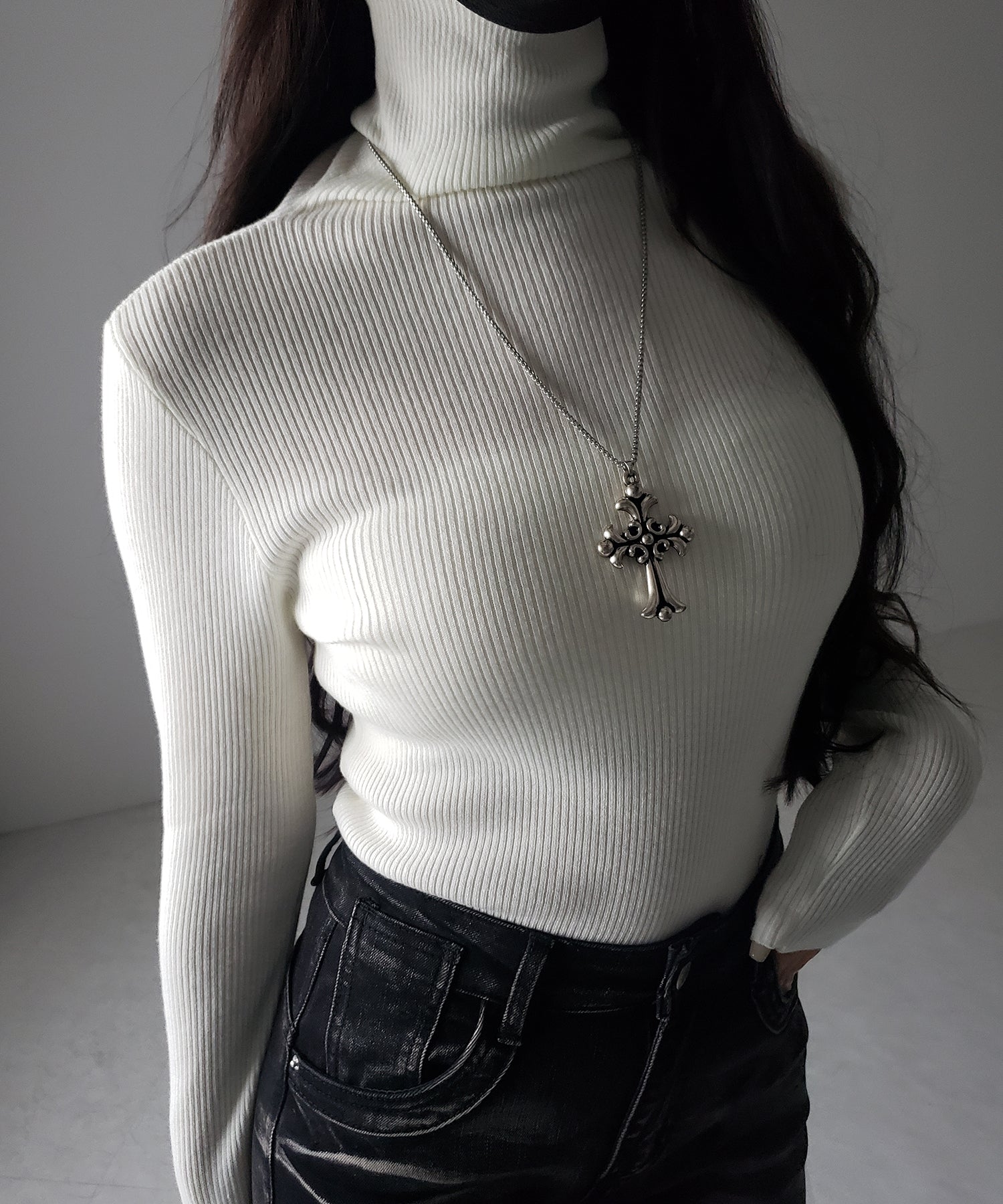 ハイネックスリムリブニットトップス ／ highneck slim lib knit tops