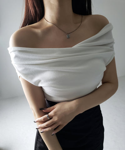 【 ２color 】オフショルギャザーノースリーブトップス ／ off shoulder gather nosleeve tops