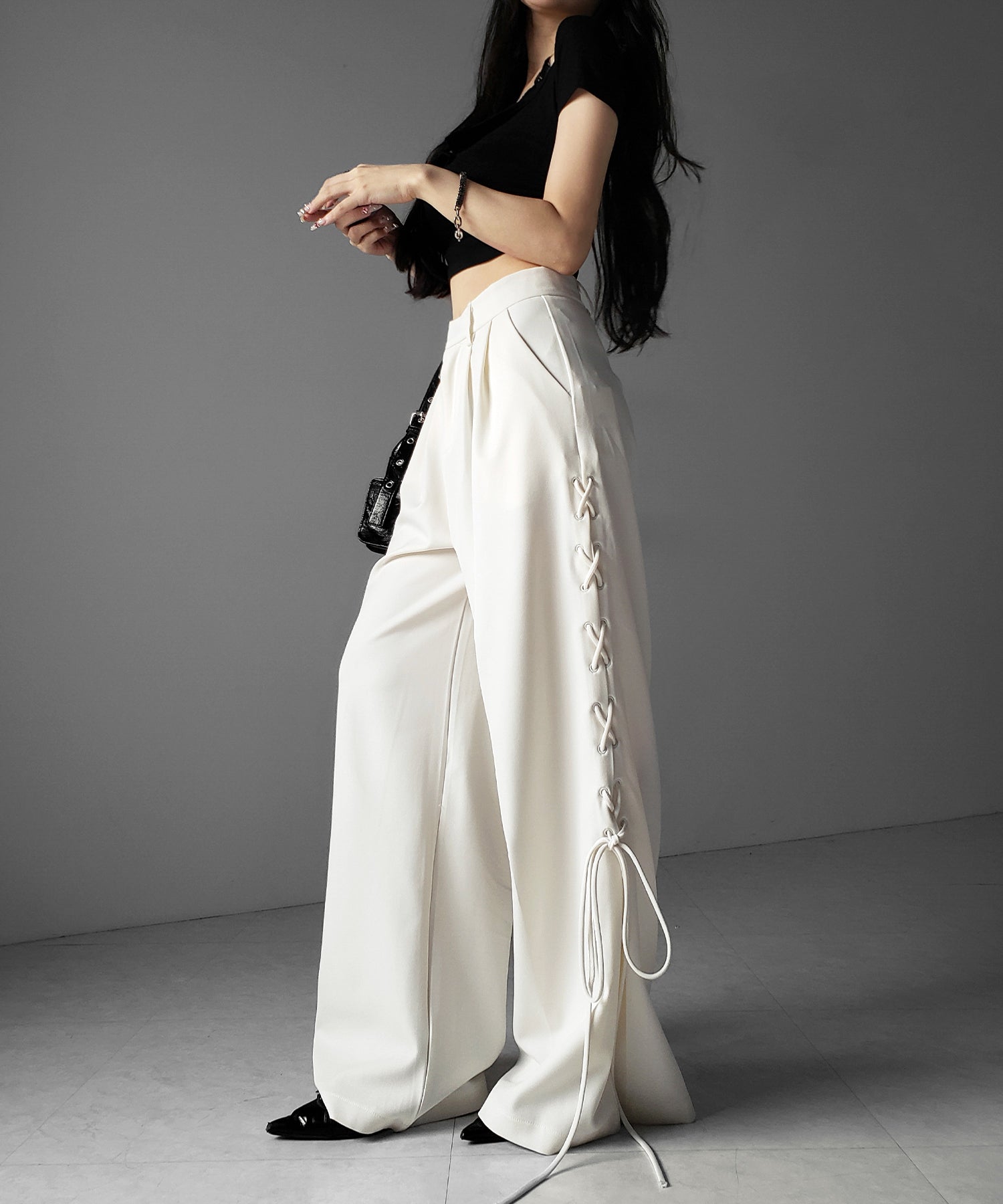 レースアップダブルタックワイドスラックス ／ laceup double tack wide slacks