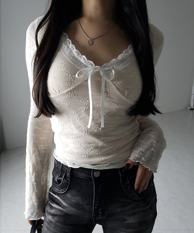 フロントリボンレイヤードレーストップス ／ front ribbon layered lace tops