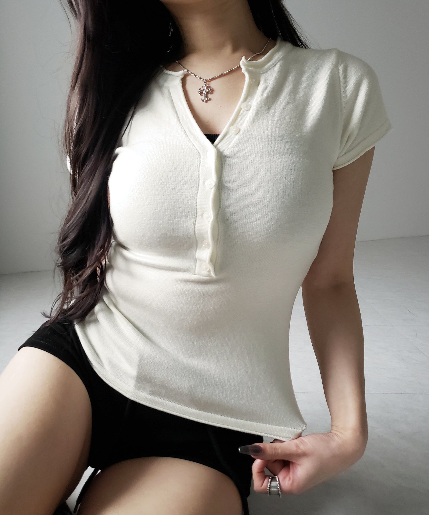 ヘンリーネック半袖ぴちニットトップス ／ henley neck short sleeve pichi knit tops