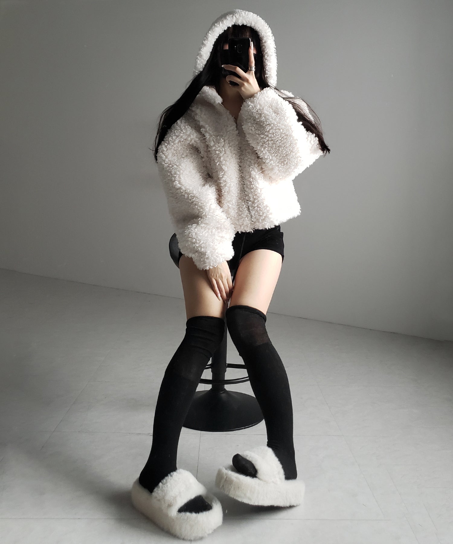 テディボアジップアップフーディクロップドコート ／ teddy boa zipup hoodie cropped cat