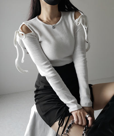 【 ３color 】カットアウトショルダーリボンリブトップス ／ Cut-out shoulder ribbon rib tops