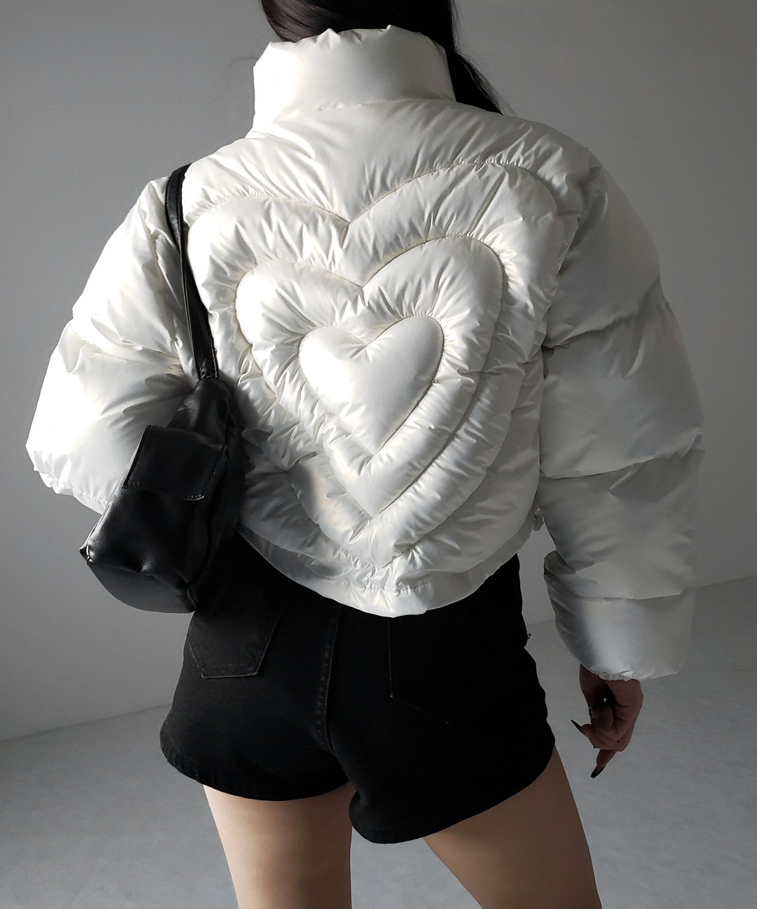 ハートグロッシーショートダウンジャケット ／ heart glossy short down jacket
