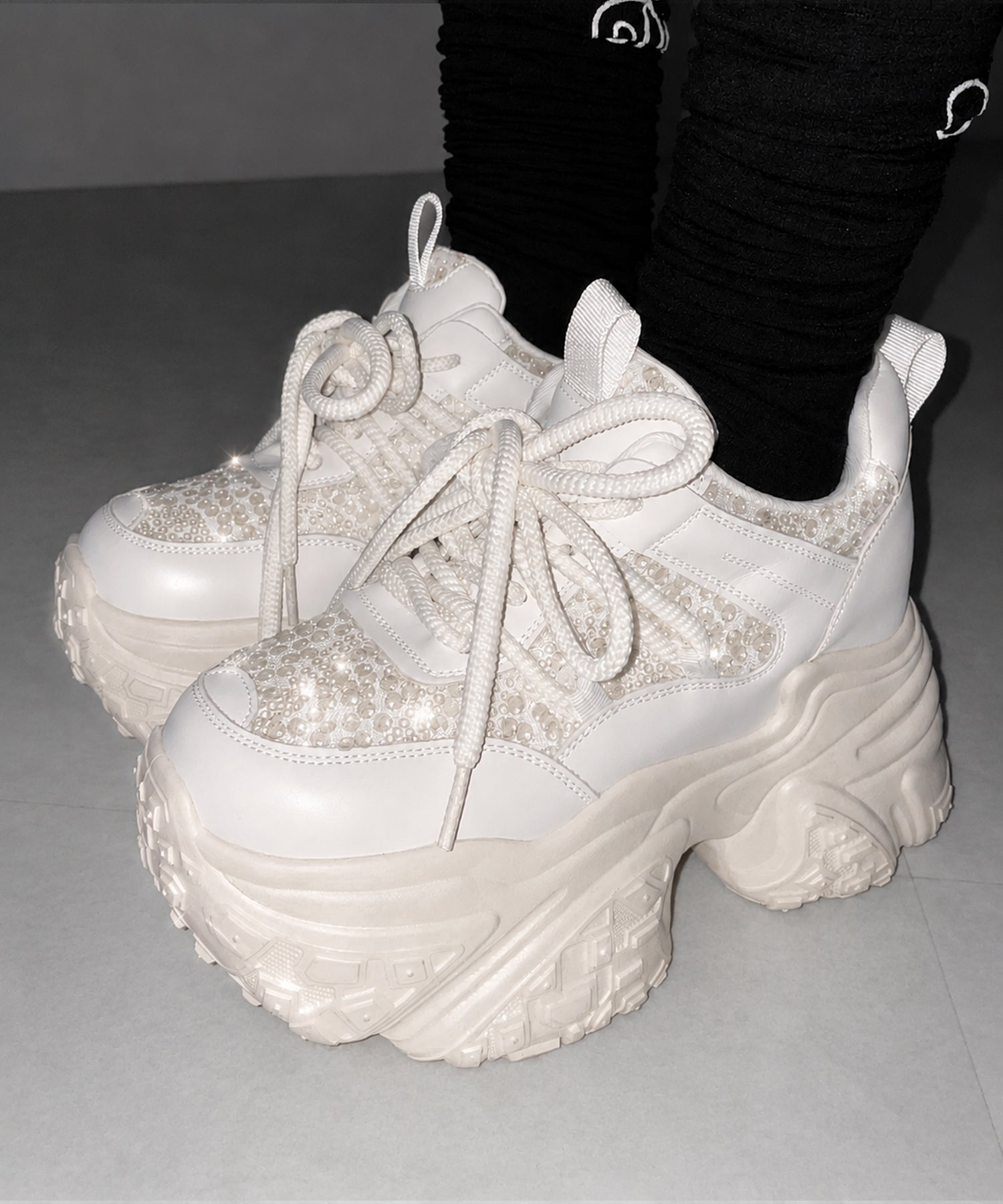 【 +10.5cm盛れ 】スパンコールレースアップ厚底スニーカー ／ +10.5cm spangle lace-up platform sneakers