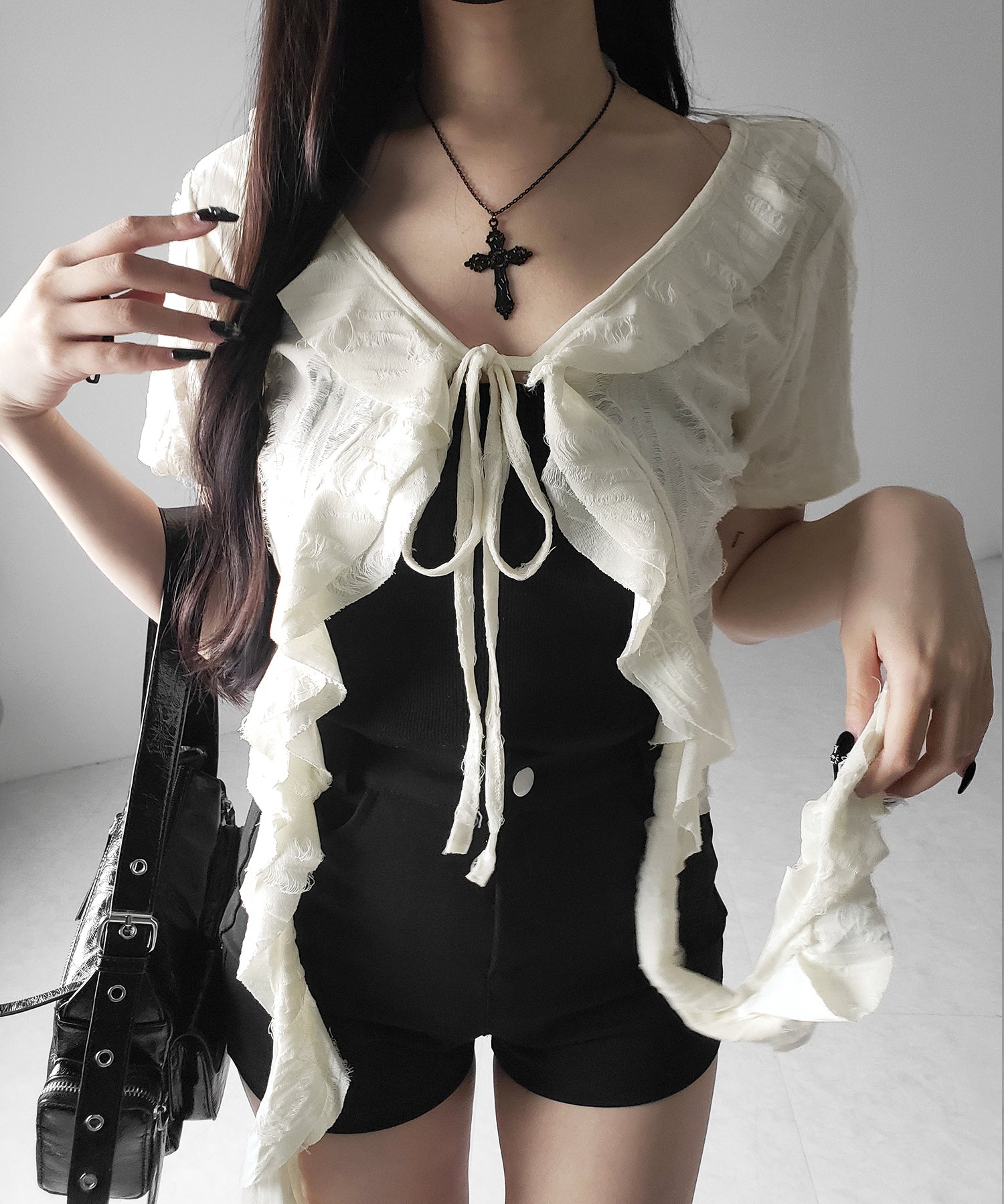 【 ２color 】ダメージフリル半袖ショートリボンカーディガン ／ damage frill short sleeve short ribbon cardigan