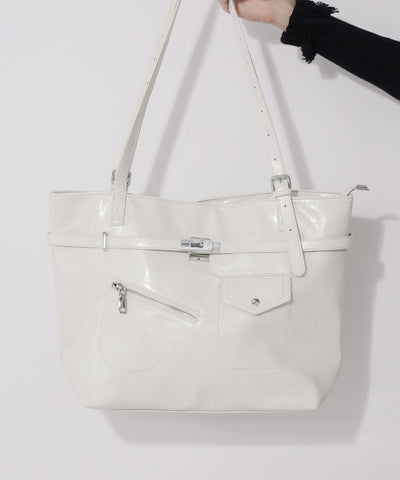 【 A4収納可 】デザインベルトフェイクレザースクエアトートバッグ ／ design belt fake leather square tote bag