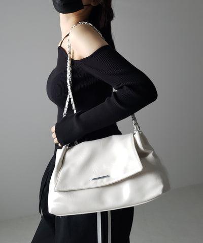 【 ３color 】チェーンフェイクレザーフラップショルダーバッグ ／ chain fake leather flap shoulder bag