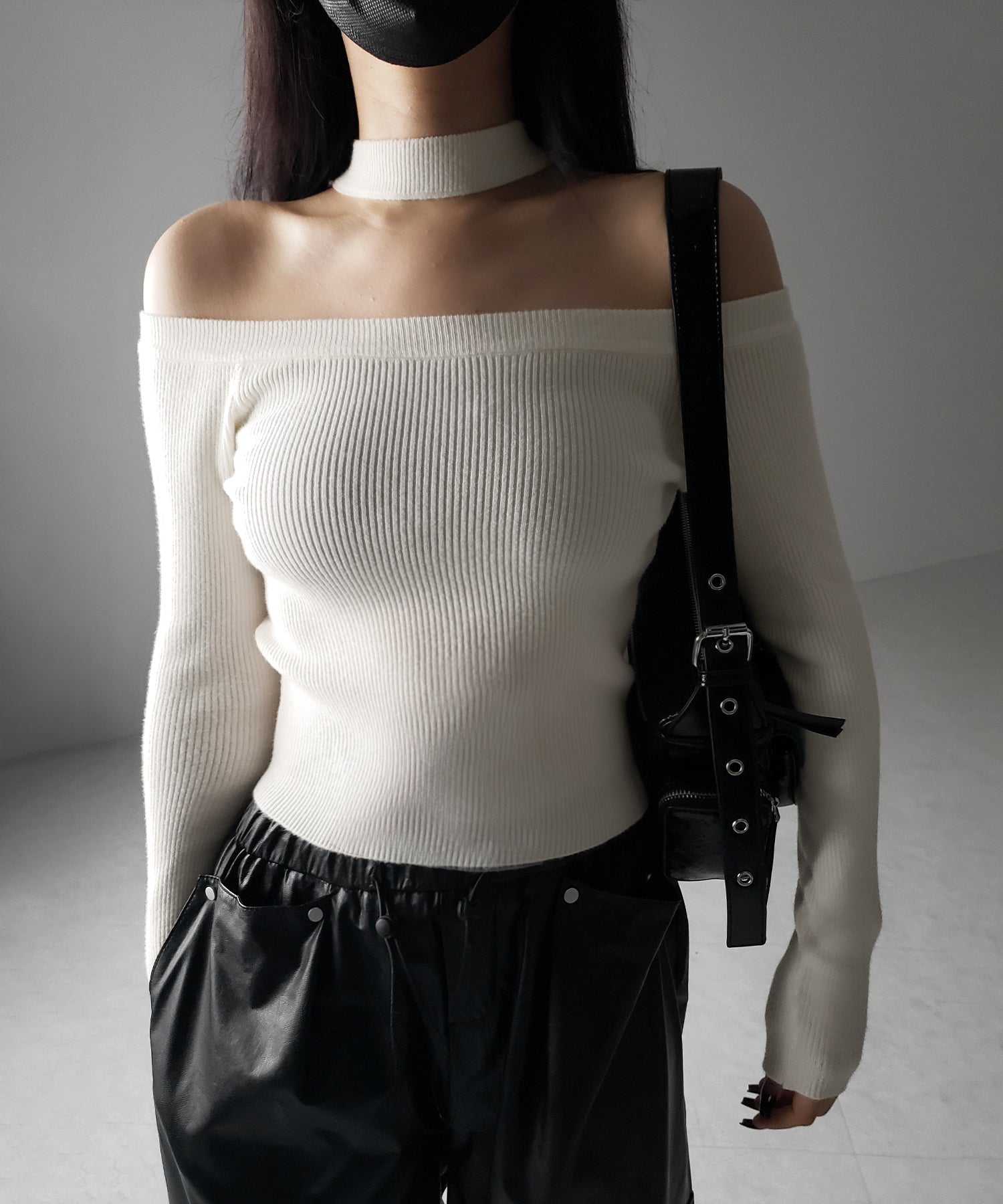 【 ２color 】チョーカーオフショルリブニットトップス ／choker offshoulder lib knit tops