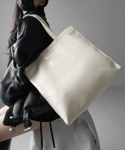 【 ２color ／ 大容量 】フェイクレザービッグスクエアトートバッグ ／ fake leather big square tote bag