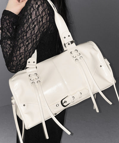 【 ショルダーストラップ付き２WAY 】レースアップベルテッドフリンジボストンショルダーバッグ／lace up belted fringe boston shoulder bag