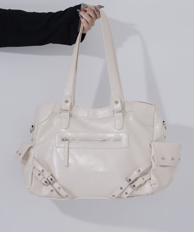 【 ショルダーストラップ付き２WAY 】ベルトデザインスタッズポケットヴィンテージショルダーバッグ ／ ( ２WAY ) belt design studs pocket vintage shoulder bag